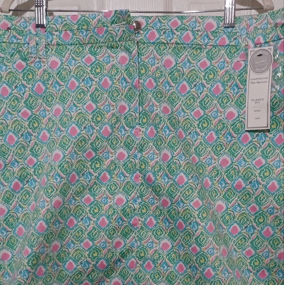 LADIES SKORT.